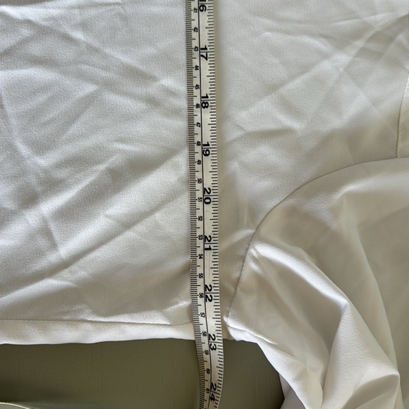 White long sleeve blouse - Picture 4 of 6